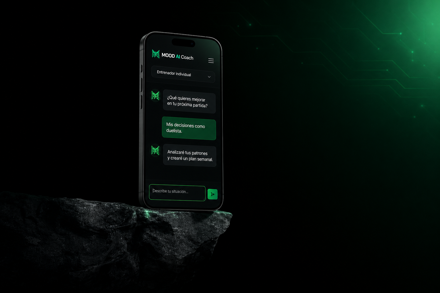 MOOD AI Coach en un teléfono mostrando una conversación de entrenamiento con el modo Entrenador individual